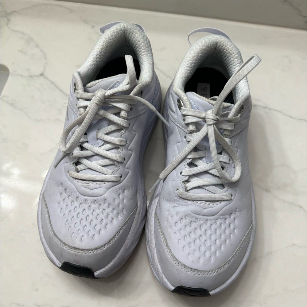 Hoka non slip water resistant white size 8